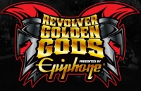 ¡Voten por Matt & Corey para los 'Revolver Golden Gods'!